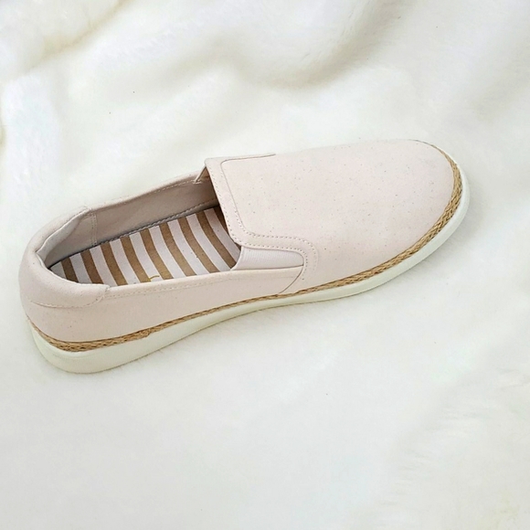 Vionic Shoes | Vionic Canvas Slip On Shoes Women Size 9 | Poshmark